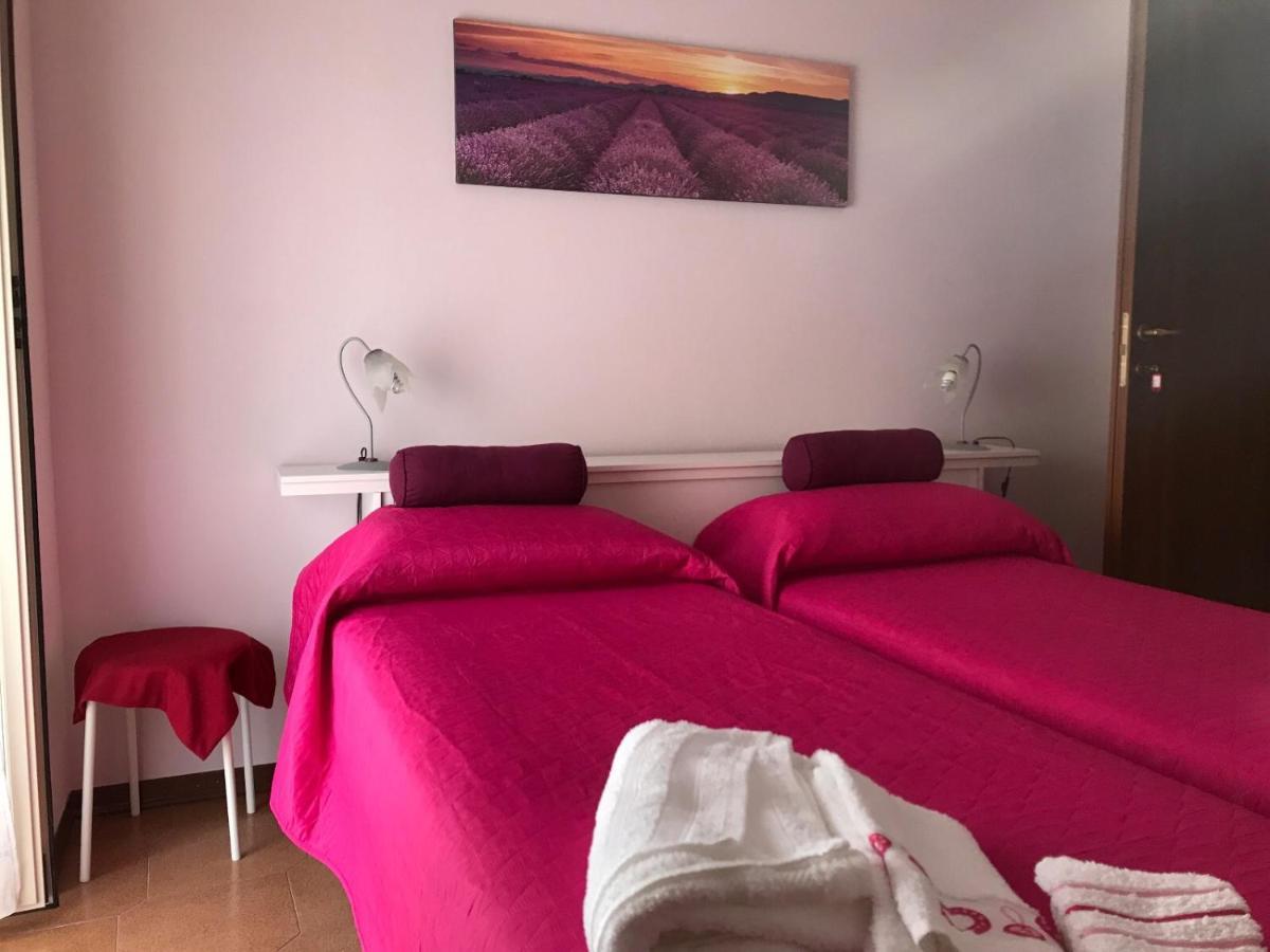 Bed And Breakfast La Volpe Rossa Regalbuto Exterior foto